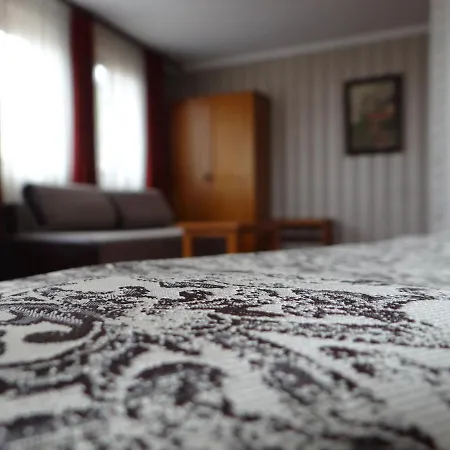Real Hotel *